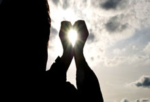 j9：12胜2平，曼城历史上各项赛事主场对阵布莱顿未尝败绩.